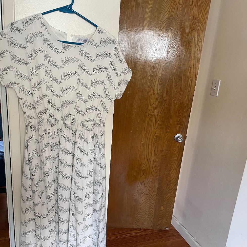 Sweet Salt Leaf Patterned Dress